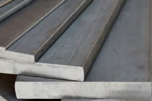 Muscat Rods Alloy Steel Flat Bar Manufacturer and Supplier in Muscat, OMAN